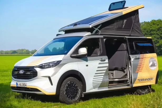 Ford nugget transit