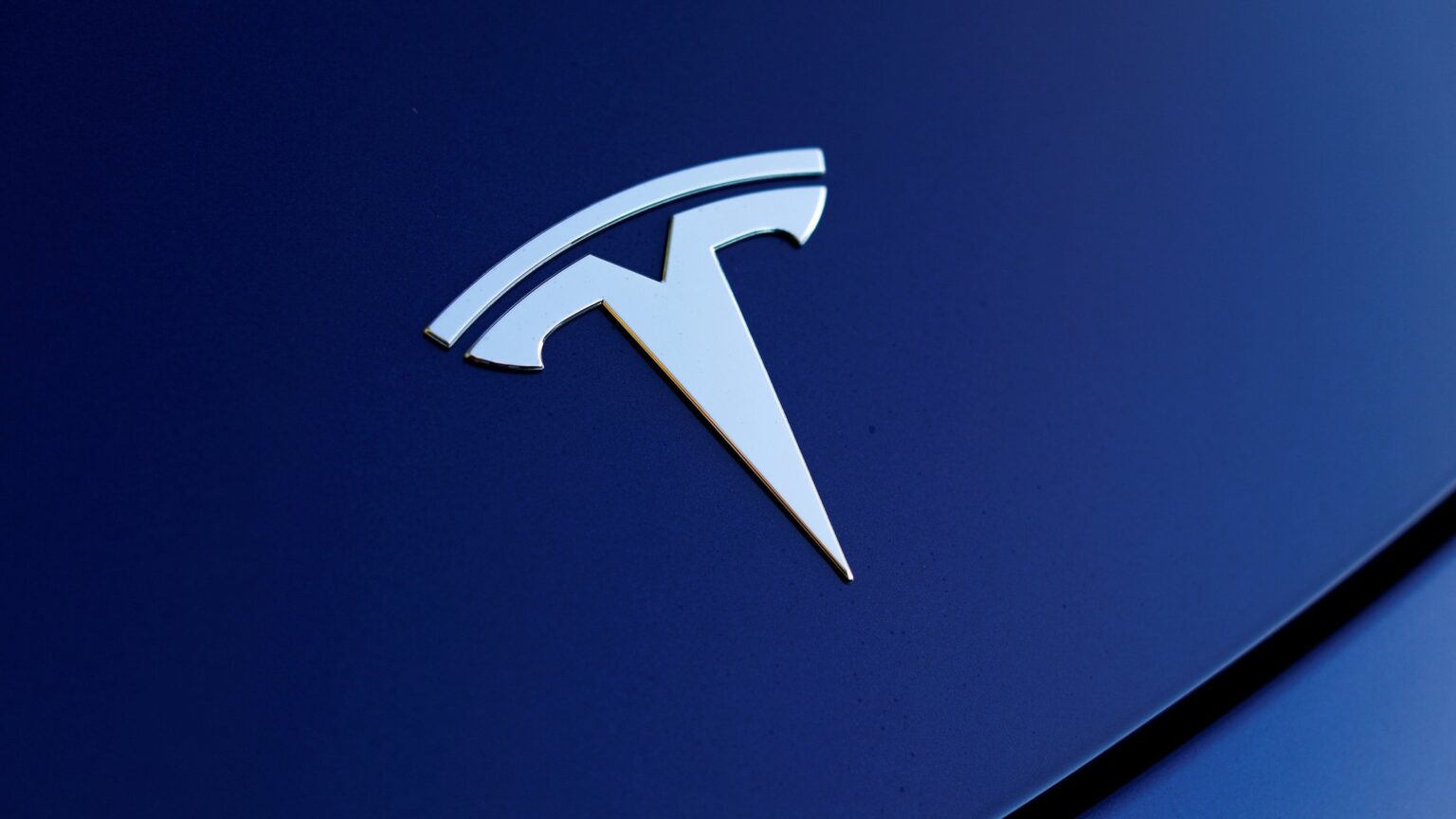 Tesla Shareholders Demand Answers As Musk Faces Missed Goals in 2026